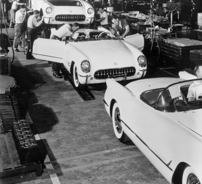 Illustration for article titled Celebrate The Corvette's 60th Birthday With These Historic Photos